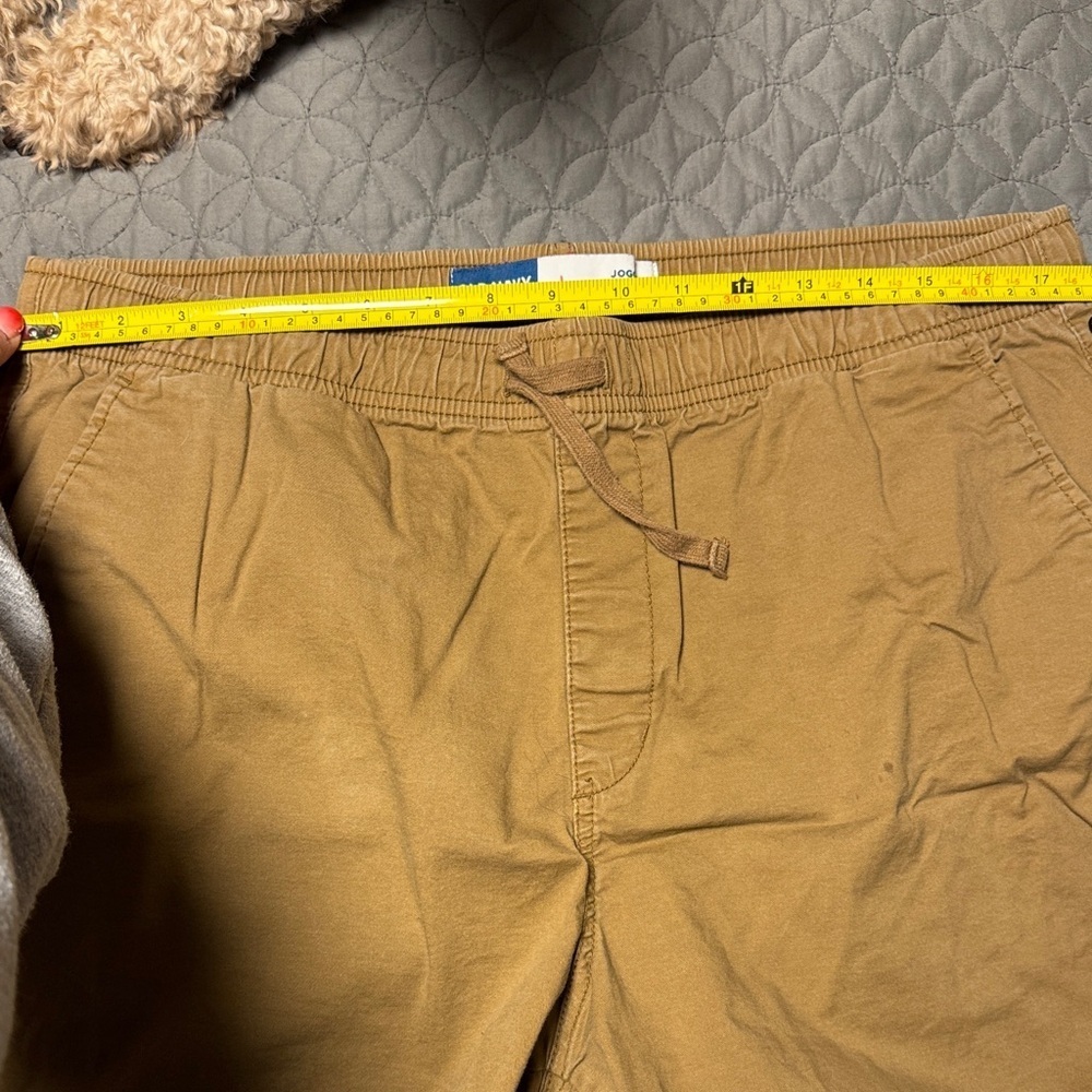 Old Navy Men’s Tan Jogger Shorts Size L - Picture 3 of 7